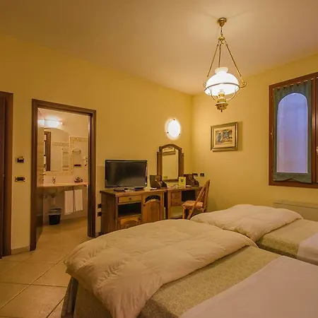 Corte Vecchia Hotel San Prospero