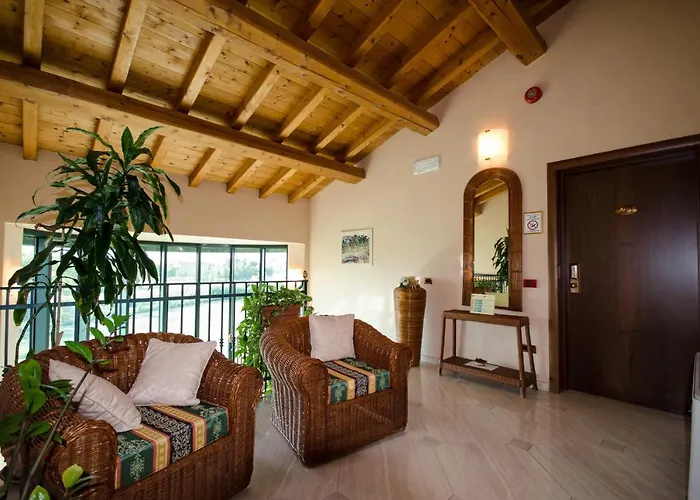 ホテル Corte Vecchia 4*