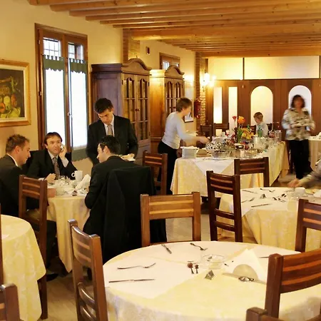 Corte Vecchia 4* Сан-Просперо