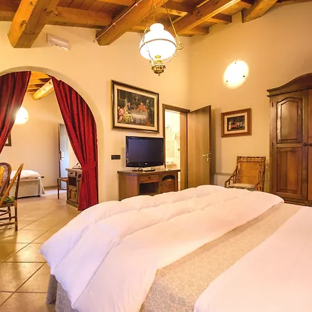 Отель Corte Vecchia