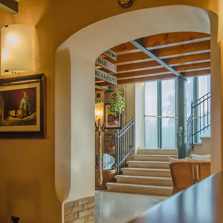 Отель Corte Vecchia