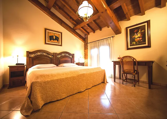 Corte Vecchia Otel San Prospero