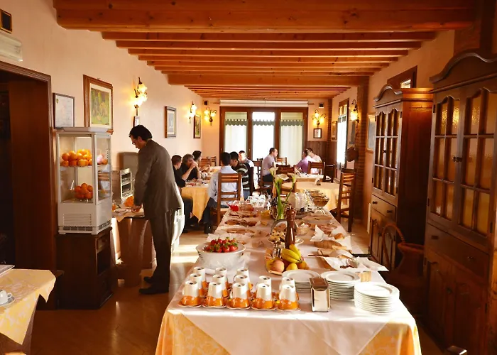 Corte Vecchia Otel San Prospero